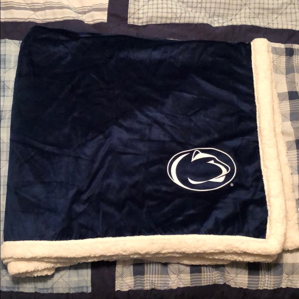 NCAA 50” x 60” PSU Sherpa Blanket w/ Mini Football
